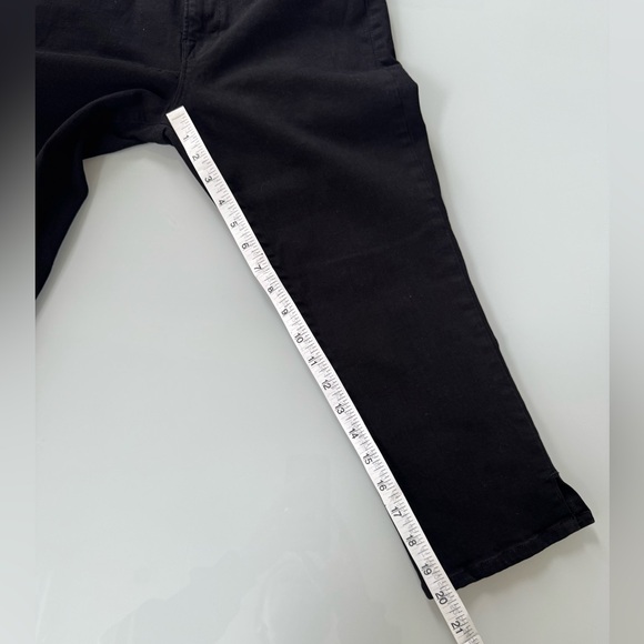 FRAME Black Cropped Straight Jeans – Size 30 - Picture 8 of 9